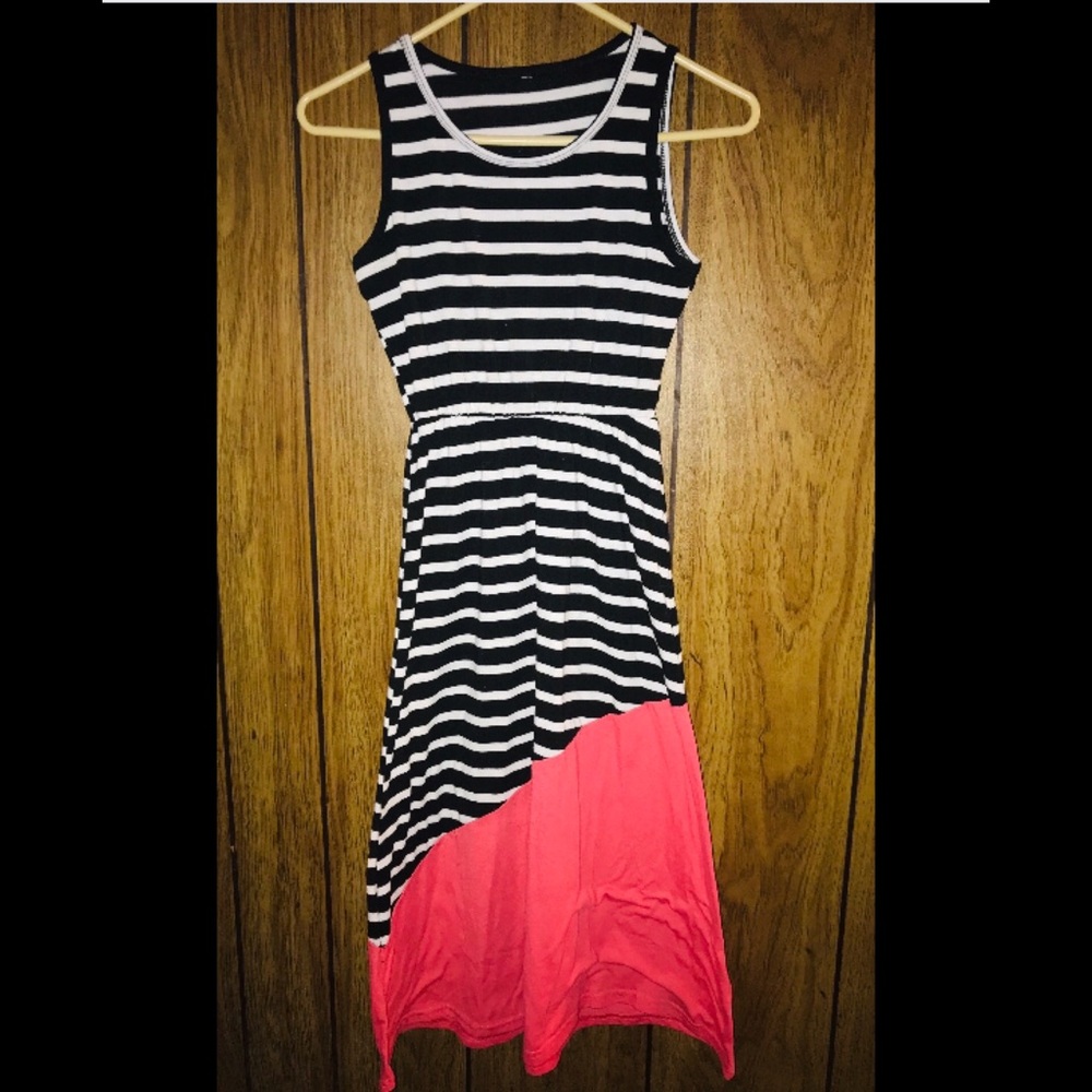 Striped Maxi Dress - Picture 2 of 4